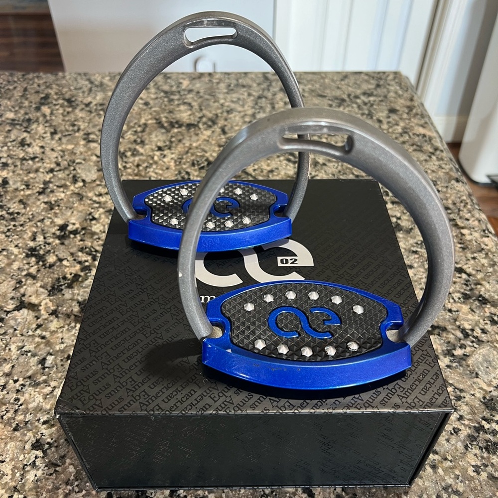 American Equus Elite Blue & Silver Stirrup Irons